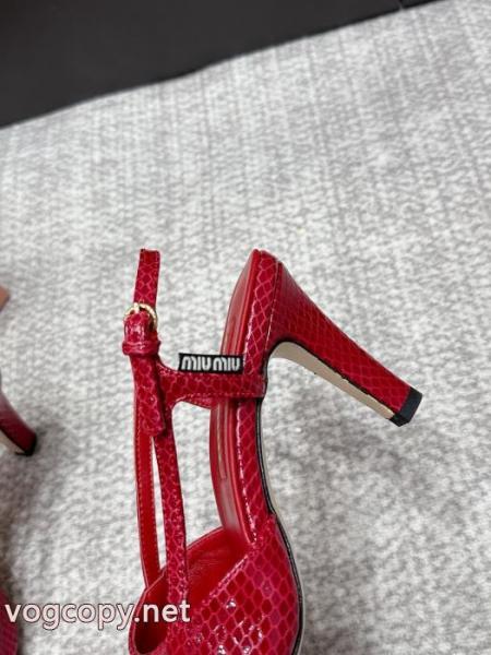 偽 ブランド 通販MIUMIU    着心地の良い 人気定番正規品 人気が続行限定アイテム.. 5 