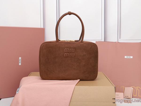 ブランド コピー ショップMIUMIUネット販売限定 お買い得HOT 新作限定争奪戦バッグ.. 0 