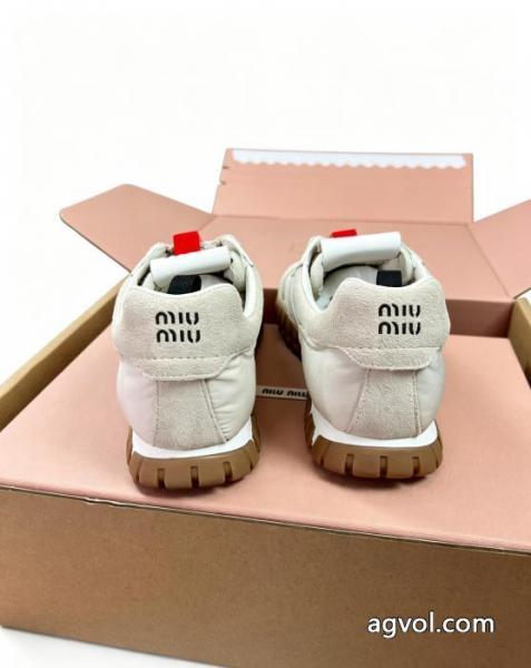 スニーカー洗練デザイン 2026年春夏入荷 クラシックスーパー コピー 安心MIUMIU.. 5 