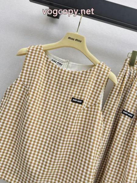 2026人気新色が登場 とってもお洒落 お洒落暖かコピー 商品 販売ミュウミュウセット. 3