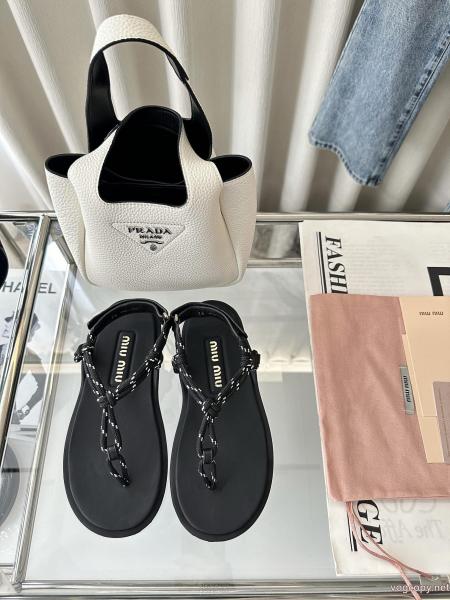 MIUMIUサンダルスーパー コピー どこで 買えるSALE品追加 今すぐオシャレになれる! 光沢のある. 0