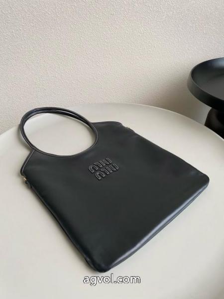 MIUMIUブランド 通販 激安バッグSALEお得にGET 目を惹く作品 2026☆新色が登場! .. 2