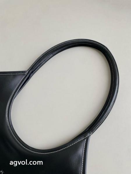 MIUMIUブランド 通販 激安バッグSALEお得にGET 目を惹く作品 2026☆新色が登場! .. 6