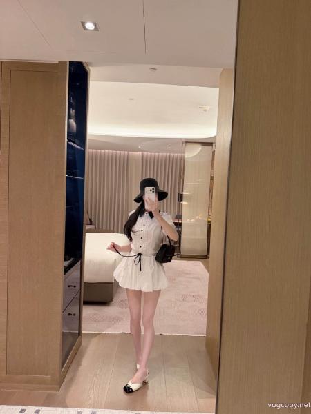 偽物 ブランド 販売MIUMIU新作で希少 国内込 可愛い一枚革仕立て    ワンピース. 0 