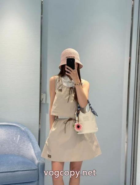 ミュウミュウスーパー コピー ブランドセット洗練デザイン 2026新入荷 女性大好き. 5 