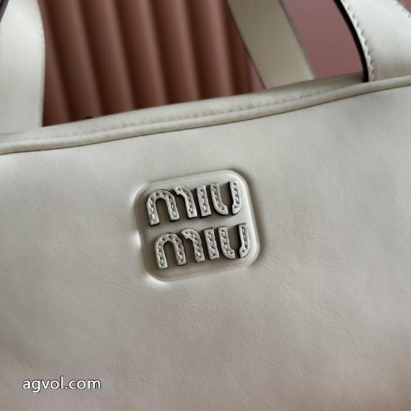 バッグ完売前に 海外大人気 定番人気MIUMIUコピー ブランド 優良. 5 