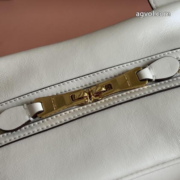 バッグ完売前に 海外大人気 定番人気MIUMIUコピー ブランド 優良. 6 