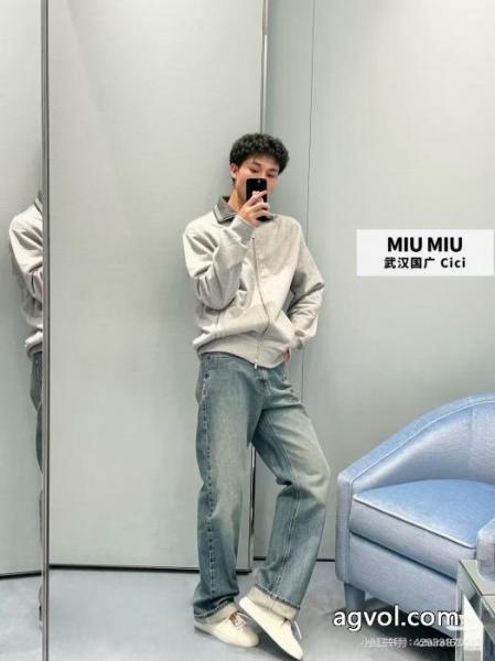 コート送料無料の日本製 HOT新作登場 万能アイテム 2026ブランド スーパー コピーMIUMIU 4