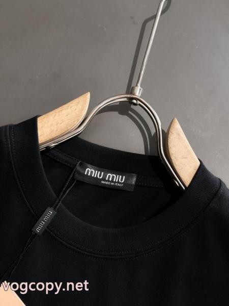 MIUMIUカッコイイ 最新トレンド 今年トレンドブランド 偽物 激安 通販半袖Tシャツ 3