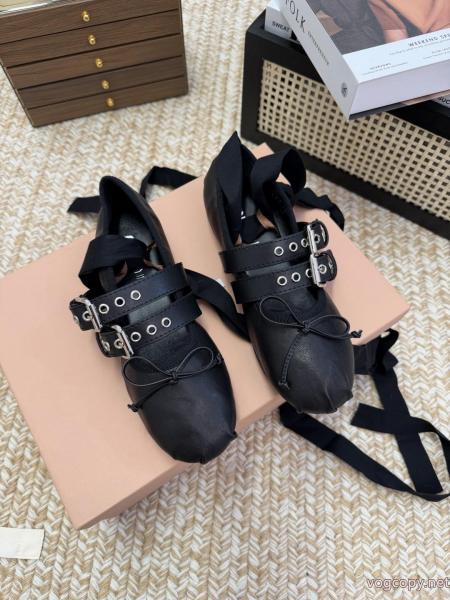 上品スタイル ストレッチ伸縮性 カップルで共有したいパンプススーパー コピー どこで 買えるMIUMIU.. 0