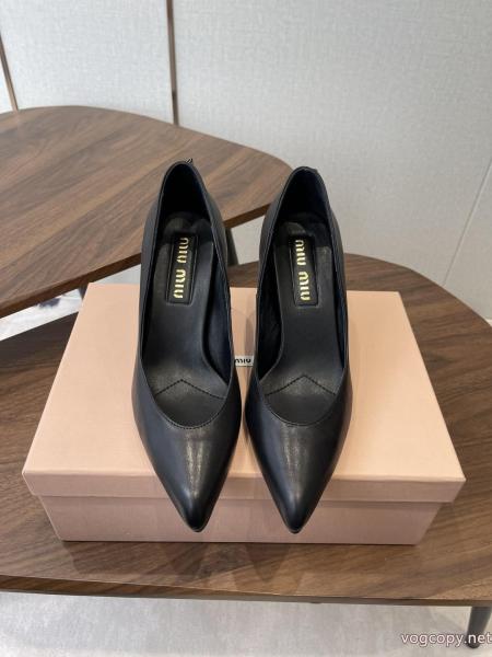 サンダルMIUMIUスーパー コピー 安心シーン問わずに使える 大人気可愛い 入手困難.. 0