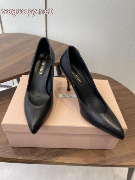 サンダルMIUMIUスーパー コピー 安心シーン問わずに使える 大人気可愛い 入手困難.. 3