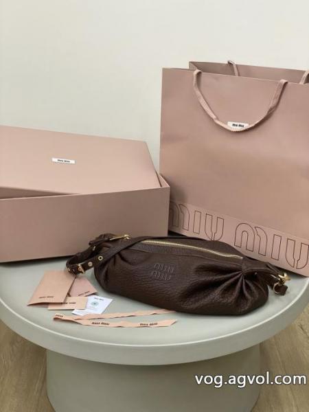 セールでお勧め 特に注目したい やっと見つけた国内即発MIUMIU偽 ブランド 通販バッグ. 0