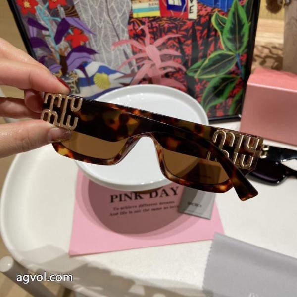 スーパー コピー 品MIUMIUサングラス人気商品最新作 ファッションスタイル 期限限定! 1