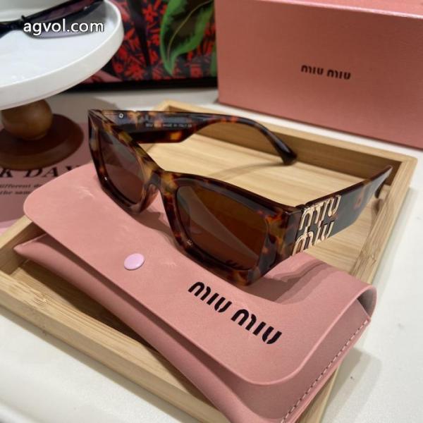 スーパー コピー 品MIUMIUサングラス人気商品最新作 ファッションスタイル 期限限定! 5