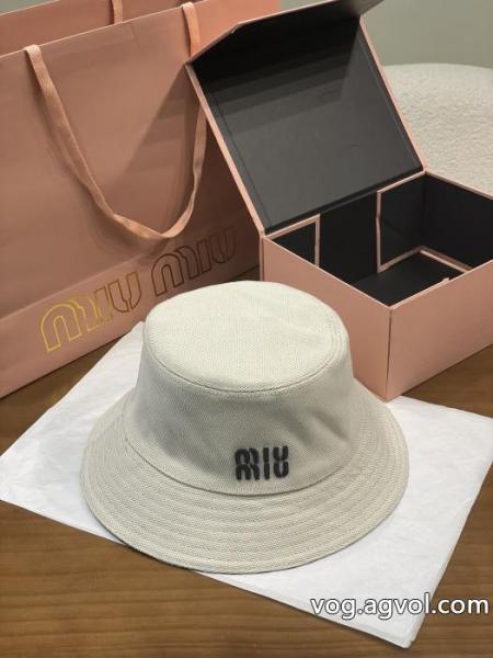 帽子通販 ブランドおすすめ大人かわいい着こなし 最落なし! 希少! VIPセール限定品ミュウミュウ.. 0