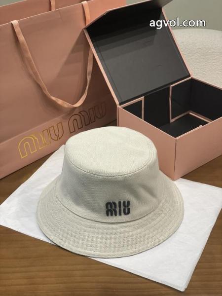 帽子通販 ブランドおすすめ大人かわいい着こなし 最落なし! 希少! VIPセール限定品ミュウミュウ.. 1