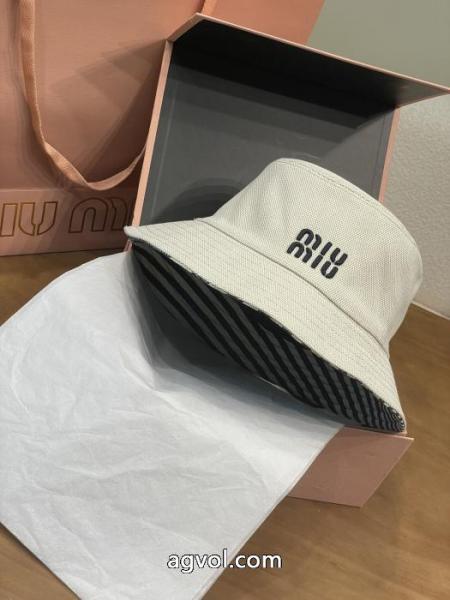 帽子通販 ブランドおすすめ大人かわいい着こなし 最落なし! 希少! VIPセール限定品ミュウミュウ.. 2
