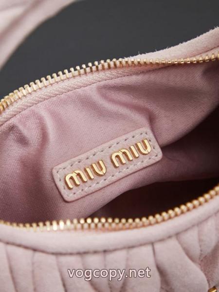 コピー ブランド 優良MIUMIUバッグ人気の定番カラー 限定品 今シーズンのトレンドアイテム 正規品.. 6 