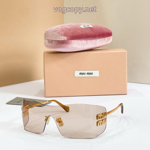 激安 ブランド限定デザイン 今年流 入手困難限定アイテムMIUMIU サングラス. 1
