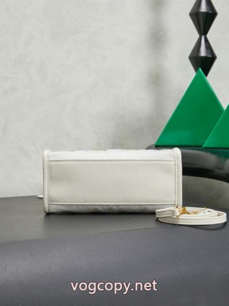 ブランド 偽物 激安MIUMIUバッグ2026年最新版 即納希少 著名人の着用. 5
