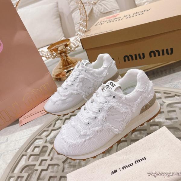今度こそ完売! 在庫数限定 2026超人気MIUMIU偽 ブランド 購入スニーカー. 0