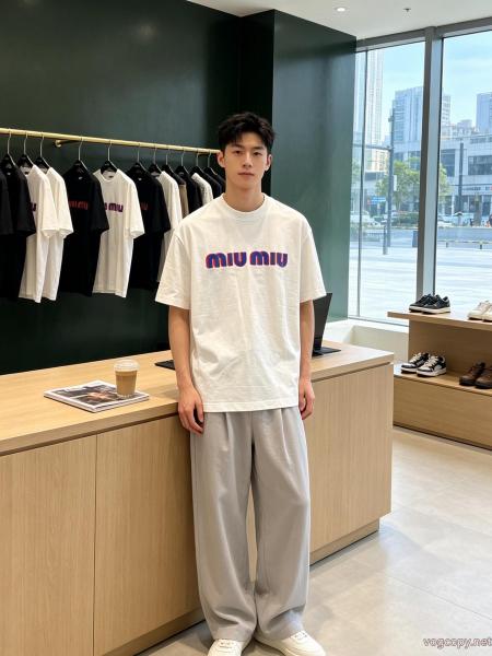 Tシャツブランド コピー 激安ミュウミュウ26SS海外直営 秀逸アイテム 数量限定特売品. 0
