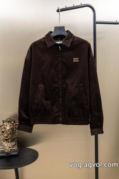 コピー ブランド 通販ミュウミュウジャケット流行フォルム 今年流行 クール印象 0 