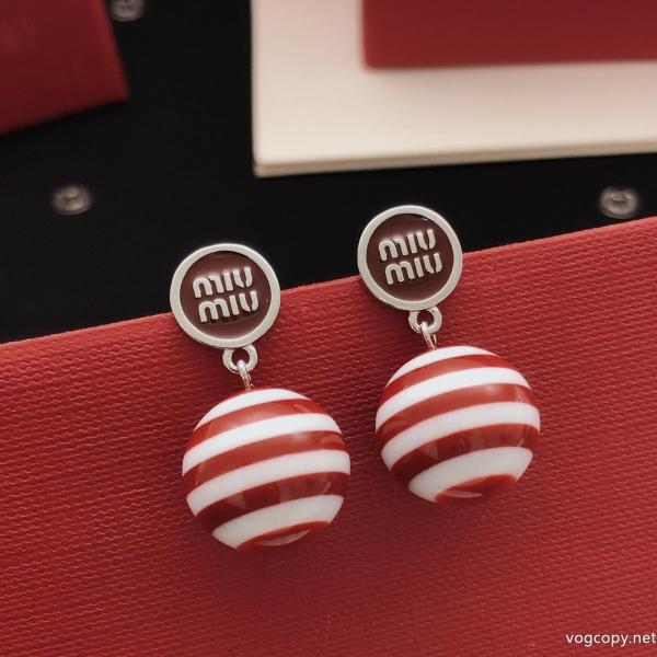 スーパー コピー ブランド即完売 価格帯が魅力的 数量限定販売MIUMIUアクセサリー. 0 