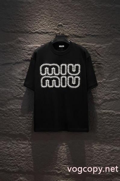 爆買い正規品 高級感のある 海外セレブ定番愛用 MIUMIU激安 ブランド半袖Tシャツ 1