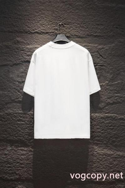 爆買い正規品 高級感のある 海外セレブ定番愛用 MIUMIU激安 ブランド半袖Tシャツ 4