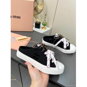 スニーカー今季大人気のデザイン 販売記念価格 定番人気激安コピー 商品 販売MIUMIU.
