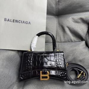 バッグスーパー コピー 安心不動の人気を誇る 最新商品 ファッションに新しい色balenciaga.