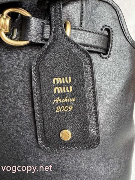 バッグ数量限定☆2026SS スタイリッシュなデザイン 当店ランキング1位常連ブランド コピー 専門店MIUMIU.. 4