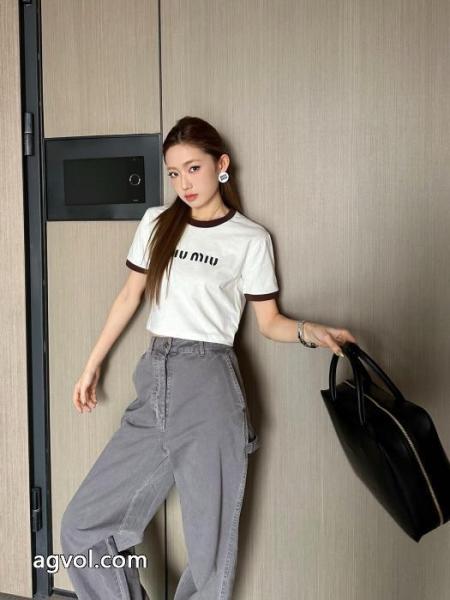 MIUMIUジーンズスーパー コピー 売切必至 限定セール新作登場 2026fw 4