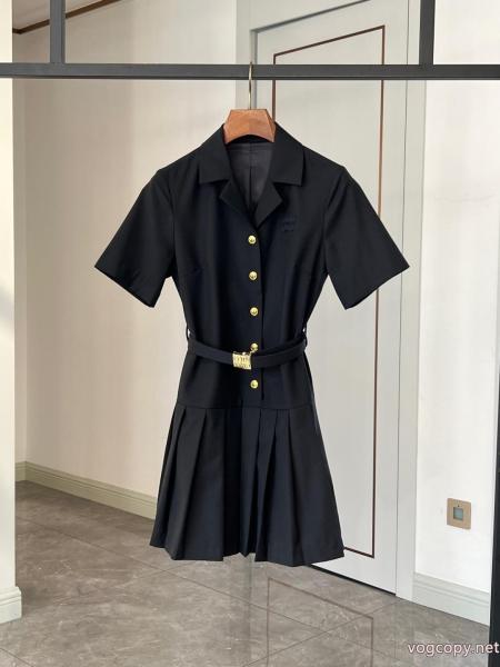 手に入れやすい価格帯 新色入荷 美品*入手困難激安 通販 ブランドワンピースMIUMIU. 0 