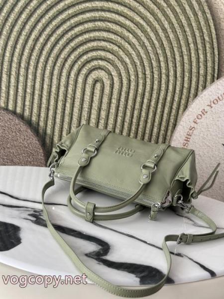 ブランド 偽物MIUMIUバッグ2026秋冬大人気 SALEお得にGET 【2026秋冬】今きてる最先端ブランド.. 3
