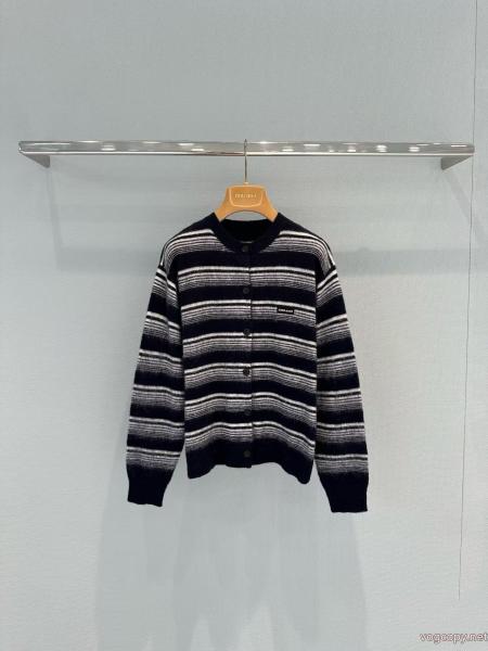 激安 ブランド 通販MIUMIUコート人気高いアイテム お洒落自在 国内在庫即納可能 0