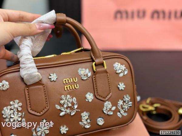 バッグブランド コピーHOT品質保証 毎日大活躍 超特価数量限定ミュウミュウ. 2