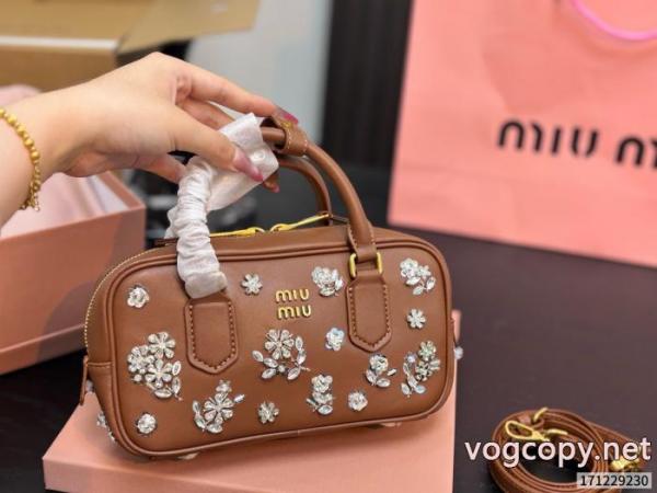 バッグブランド コピーHOT品質保証 毎日大活躍 超特価数量限定ミュウミュウ. 6