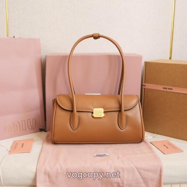 最新大人気 高評価の2026人気品 VIPセールブランド 偽物バッグMIUMIU. 1