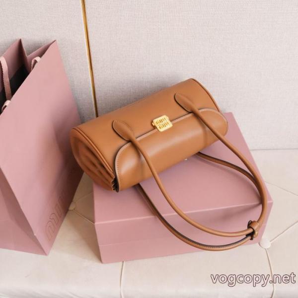 最新大人気 高評価の2026人気品 VIPセールブランド 偽物バッグMIUMIU. 3