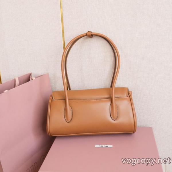 最新大人気 高評価の2026人気品 VIPセールブランド 偽物バッグMIUMIU. 4