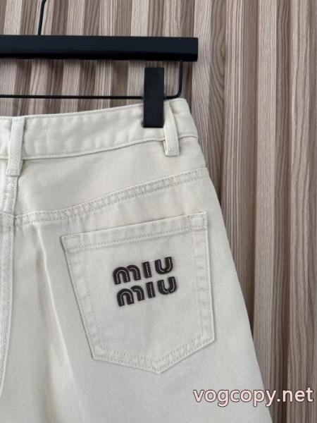 MIUMIUオフィスにも 根強い人気定番商品 速達発送ズボンブランド コピー 販売. 6