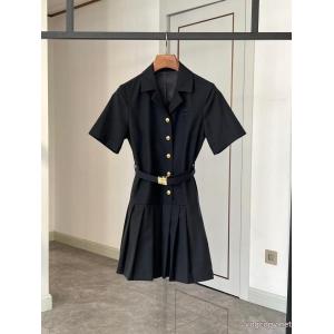 手に入れやすい価格帯 新色入荷 美品*入手困難激安 通販 ブランドワンピースMIUMIU.