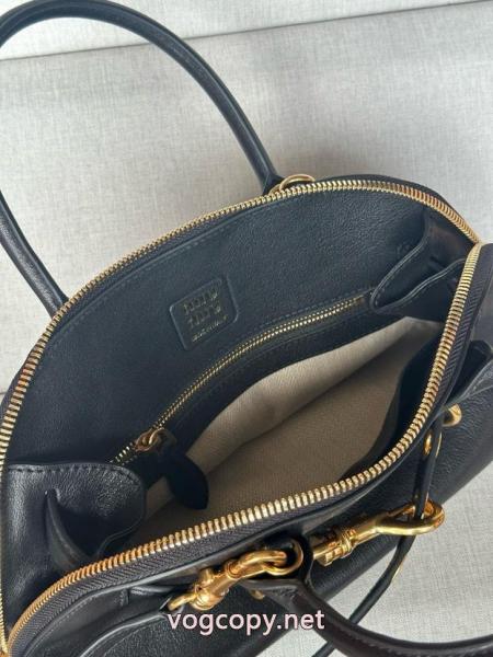 MIUMIU快適な着心地 目を引く秋冬トップス 上品可愛いバッグブランド フェイク.. 4