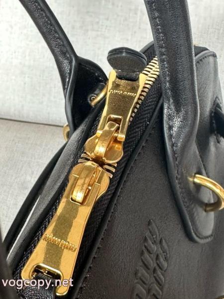 MIUMIU快適な着心地 目を引く秋冬トップス 上品可愛いバッグブランド フェイク.. 6