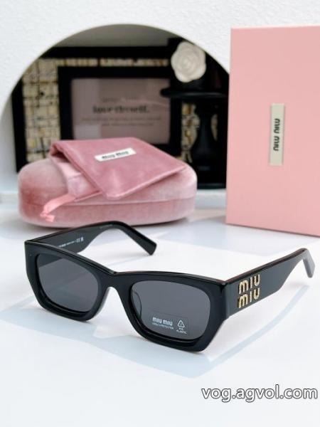 ブランド 通販 激安最安値に挑戦 限定品が必須! 新作エレガントに着こなすMIUMIUサングラス.. 0 