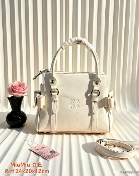 MIUMIUブランド コピー 専門バッグ限定版プリント 人気商品限定セール 人気新作. 0 