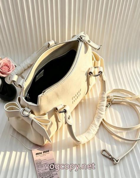 MIUMIUブランド コピー 専門バッグ限定版プリント 人気商品限定セール 人気新作. 5 